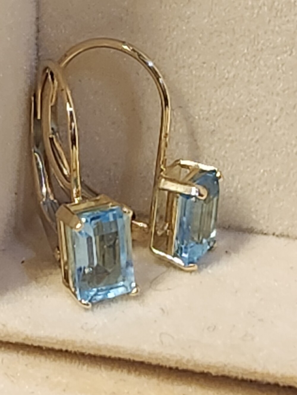 Genuine 3.12 Cts Blue Topaz Dangle Earrings Yellow Gold
